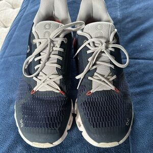 OnCloud size 8.5 Navy Blue with Orange